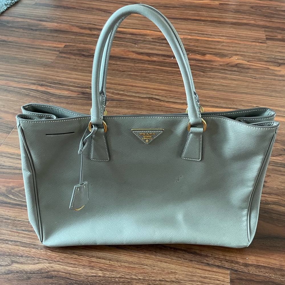 Authentic Prada Lux Tote Saffiano Leather Large